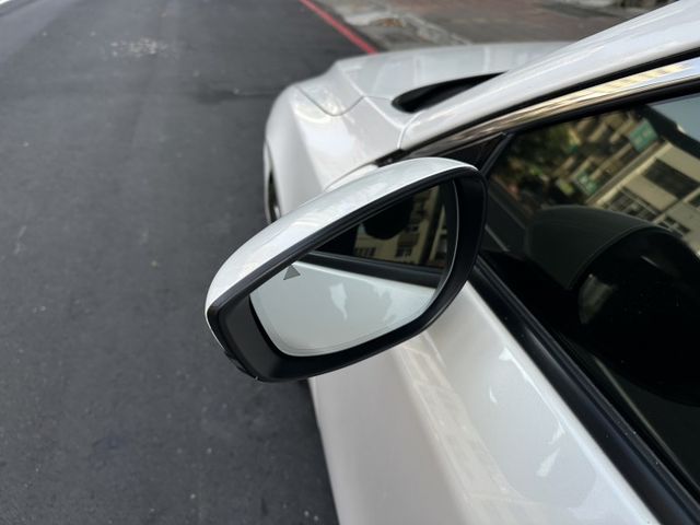 Mazda3 4D Signature BOSE音響/抬顯/盲點/跟車/車偏/環景影像 定期保養  第4張相片