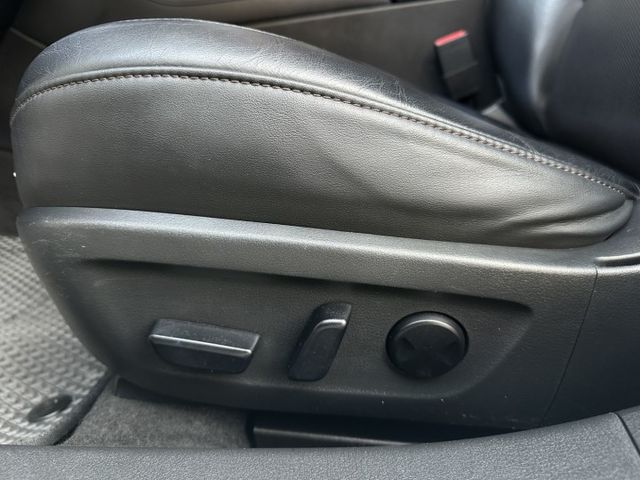 Mazda3 4D Signature BOSE音響/抬顯/盲點/跟車/車偏/環景影像 定期保養  第12張相片