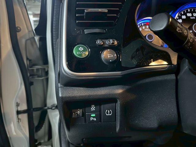 City VTi-S 定速巡航/恆溫空調/胎壓/電折後視鏡/導航/抬顯 定期原廠保養  第8張相片