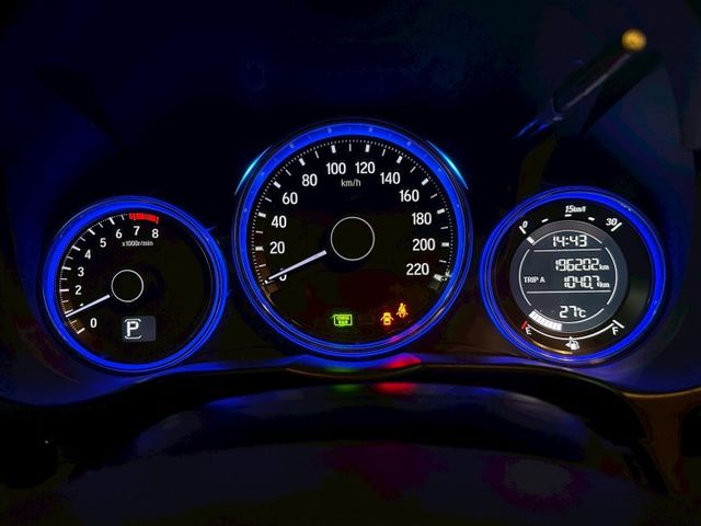 City VTi-S 定速巡航/恆溫空調/胎壓/電折後視鏡/導航/抬顯 定期原廠保養  第15張相片