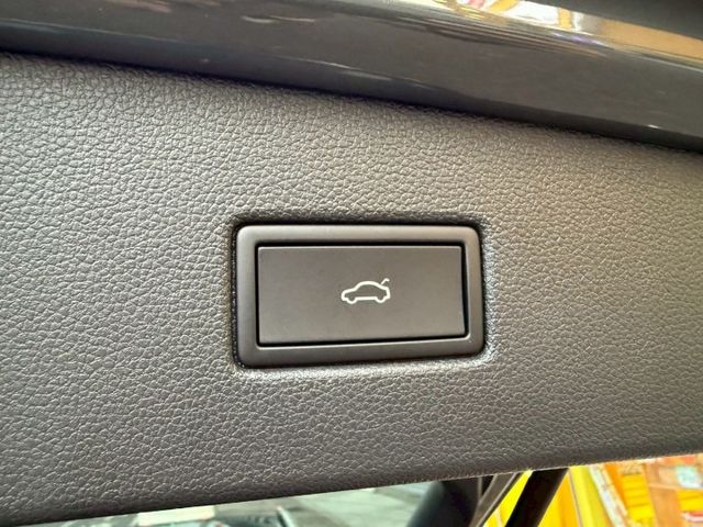 Tiguan 330TSI ACC跟車/抬顯/電尾門/環景/Carplay/三區恆溫/導航 原版件 定期保養 已認證  第4張相片