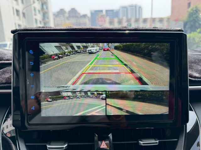 ALTIS GR Sport 數位儀表/GR Sport空力套件/盲點/IKEY免鑰匙/LED頭燈 原版件 新車保固中  第11張相片