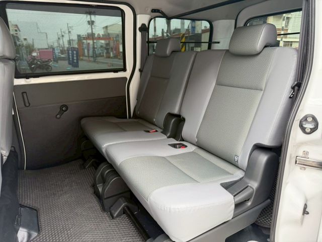 Town Ace 5人座TSS頂規版 原版件 新車保固中 車道偏離/胎壓偵測/怠速熄火/光感應頭燈  第14張相片