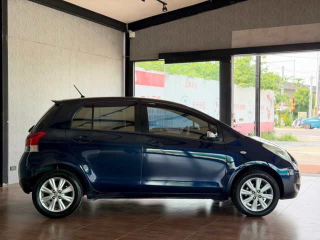 Yaris 1.5 G版 恆溫空調/方向盤快控/電折後視鏡 定期保養  第3張相片