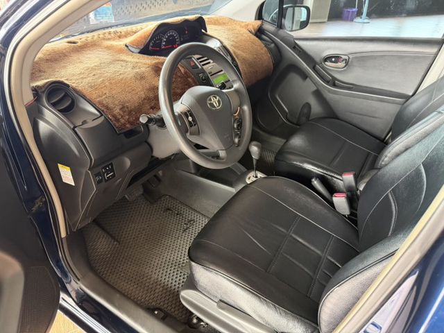 Yaris 1.5 G版 恆溫空調/方向盤快控/電折後視鏡 定期保養  第7張相片