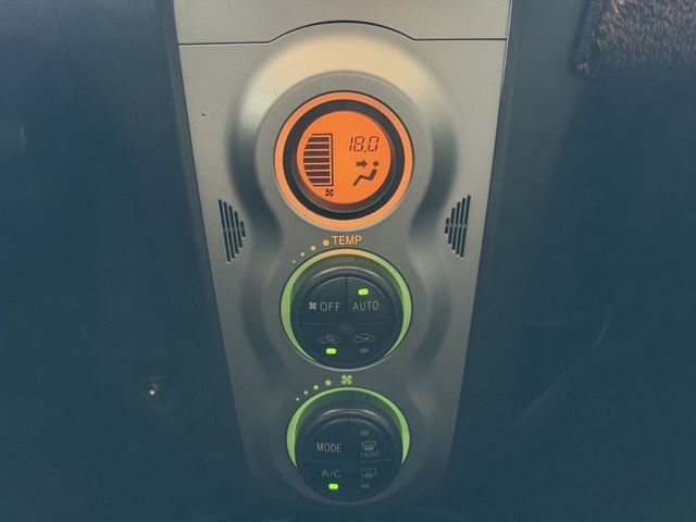 Yaris 1.5 G版 恆溫空調/方向盤快控/電折後視鏡 定期保養  第14張相片