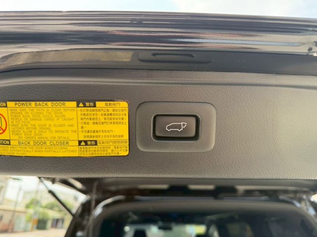 Alphard 3.5 JBL音響/電尾門/IKEY免鑰匙/後座冷熱通風椅/電動滑門 原版件 定期保養  第4張相片