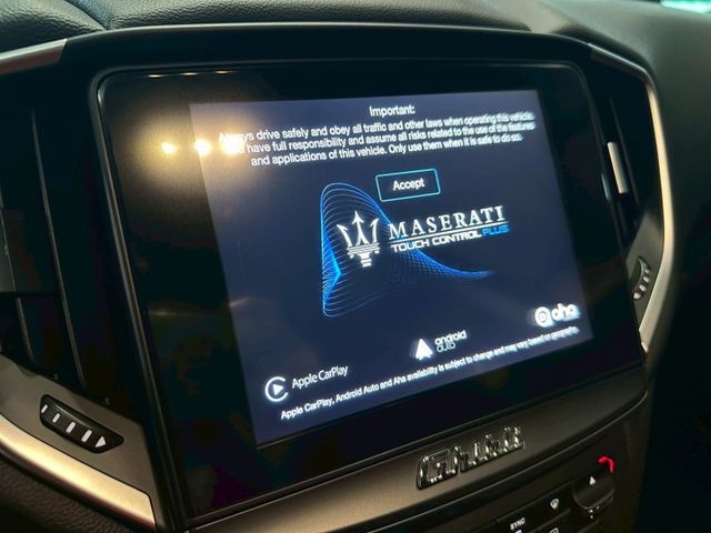 Ghibli 3.0 IKEY免鑰匙/恆溫空調/跑車時鐘/電動天窗/Carplay/紅色卡鉗 原版件 定期保養  第15張相片