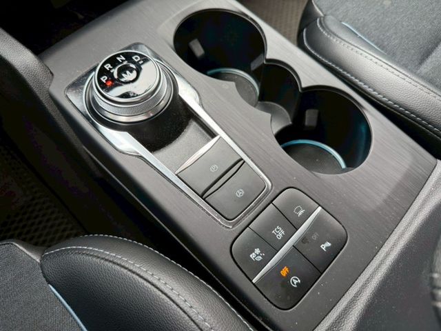 2022 Ford Focus Active 灰  第18張相片