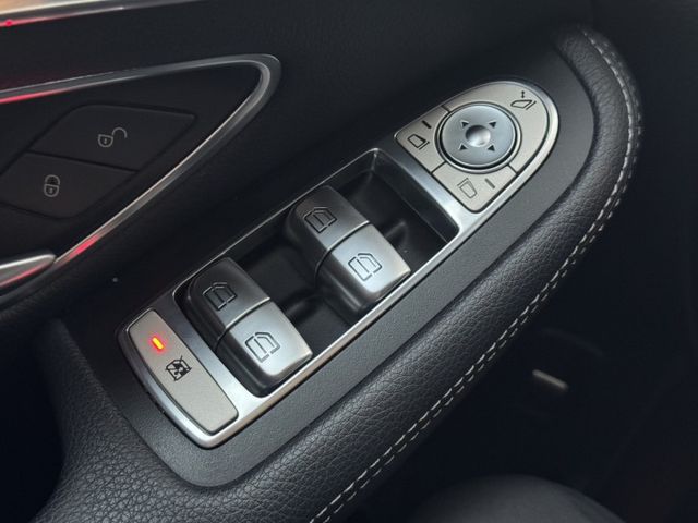 GLC250 SUV 4MATIC 23P跟車/車偏/車道維持/環景/電尾門/盲點 原版件 定期保養  第11張相片