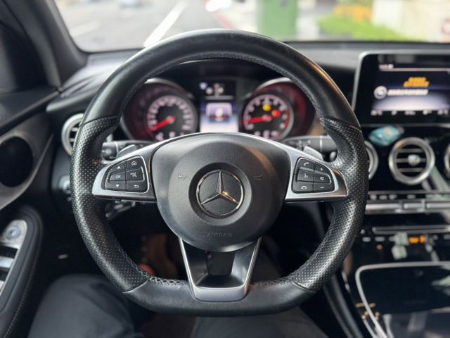 GLC250 SUV 4MATIC 23P跟車/車偏/車道維持/環景/電尾門/盲點 原版件 定期保養  第12張相片