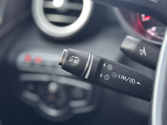 GLC250 SUV 4MATIC 23P跟車/車偏/車道維持/環景/電尾門/盲點 原版件 定期保養  第13張相片