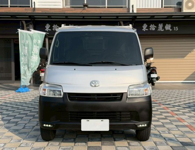 Town Ace 貨斗 胎壓偵測/怠速熄火/大燈高低調整 賺錢發財車 原版件 定期保養  第2張相片