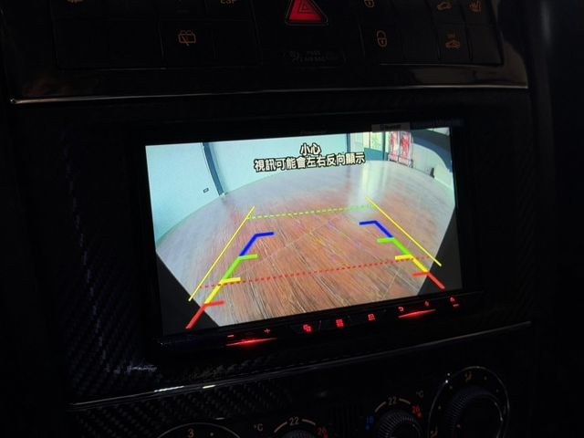 G-Class G500 63前包/加大寬體/手工排氣管閥門/黃色Brembo 前六後六 原版件 定期保養  第12張相片