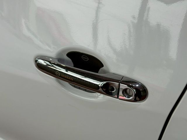 Tiida 5D旗艦版 IKEY免鑰匙/恆溫/安卓機/空力套件/尾翼/LED頭燈 原版件 定期原廠保養  第4張相片