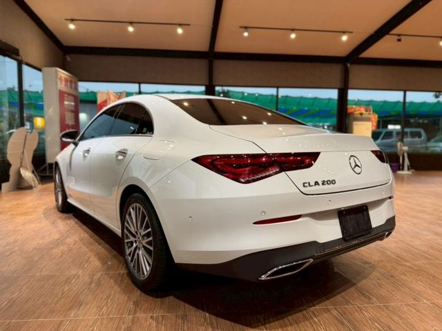 CLA 200 總代理 23P跟車/車偏/氣氛燈/雙液晶/LED頭燈 原版件 定期保養  第2張相片