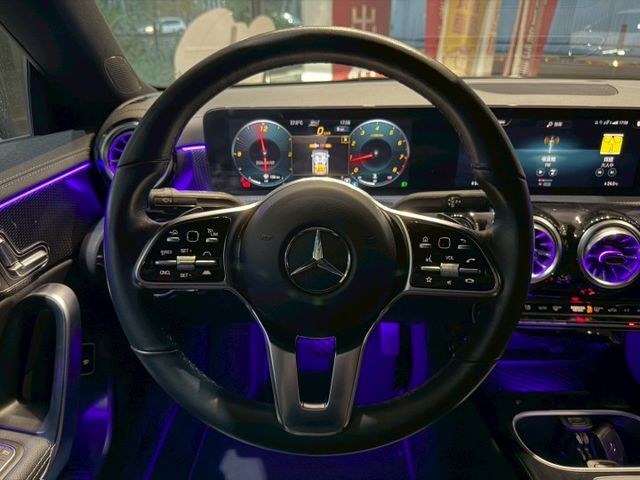 CLA 200 總代理 23P跟車/車偏/氣氛燈/雙液晶/LED頭燈 原版件 定期保養  第6張相片