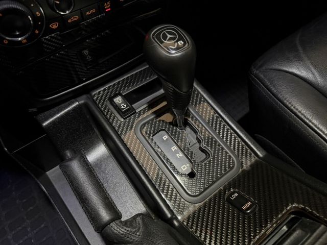 G-Class G500 63前包/加大寬體/手工排氣管閥門/黃色Brembo 前六後六 原版件 定期保養  第15張相片