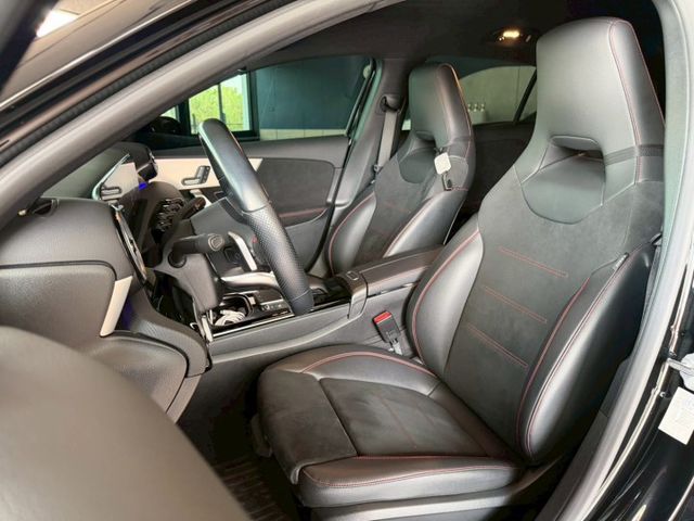 A180 5D運動版 23p跟車/車道維持/Carplay/環景影像/盲點/AMG專屬套件  原版件 定期保養 已認證  第7張相片