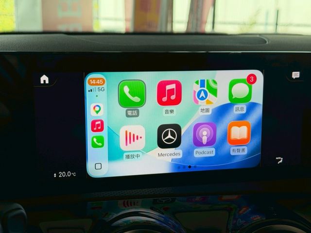 A180 5D運動版 23p跟車/車道維持/Carplay/環景影像/盲點/AMG專屬套件  原版件 定期保養 已認證  第18張相片