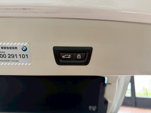 G02 X4 xDrive20i 德訂選配Hk音響/HUD抬顯/環景影像/10.25吋大螢幕定期原廠保養 已認證  第3張相片