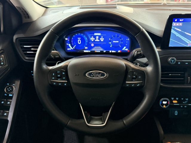 Focus Active 跟車/B&O音響/抬顯/IKEY免鑰匙/盲點/電動椅/數位儀表 定期保養 新車保固中  第7張相片