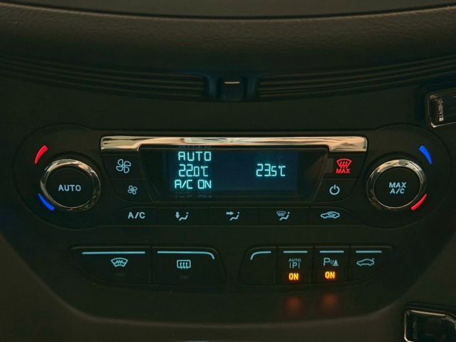 Kuga 2.0 旗艦版 IKEY免鑰匙/電尾門/自動停車/駕駛電動座椅/全景天窗/盲點 原版件 定期保養  第16張相片