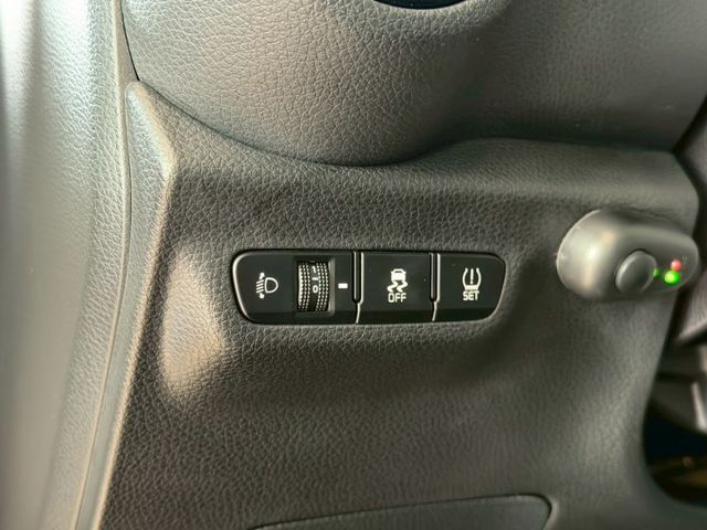 Picanto 都會版1.2汽油 IKEY免鑰匙/恆溫/Carplay 原版件 定期保養 已認證  第12張相片