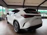 NX200豪華版 跟車/電尾門/電動椅/環景影像/加熱椅/電子後視鏡 原版件 定期保養 新車保固中  第2張縮圖