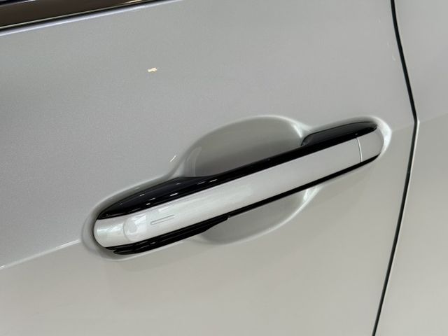 NX200豪華版 跟車/電尾門/電動椅/環景影像/加熱椅/電子後視鏡 原版件 定期保養 新車保固中  第4張相片