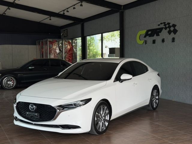 Mazda3 4D Signature BOSE音響/抬顯/盲點/跟車/車偏/環景影像 定期保養  第1張相片