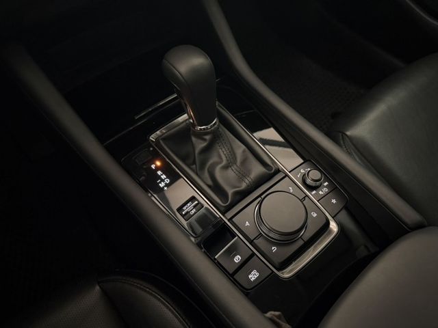 Mazda3 4D Signature BOSE音響/抬顯/盲點/跟車/車偏/環景影像 定期保養  第18張相片