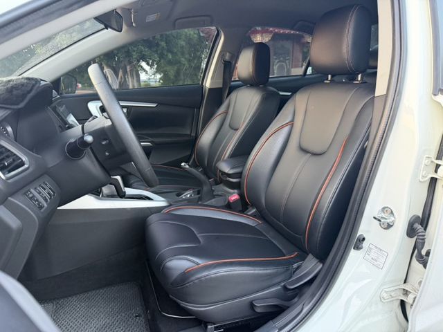 Grand Lancer 驚嘆型 安卓機/恆溫空調/倒車影像/電折後視鏡/霧燈 原版件 定期保養  第6張相片