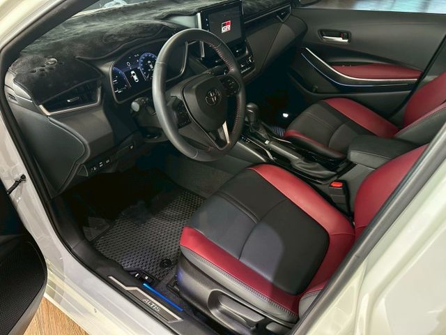 ALTIS GR Sport 數位儀表/GR Sport空力套件/盲點/IKEY免鑰匙/LED頭燈 原版件 新車保固中  第7張相片