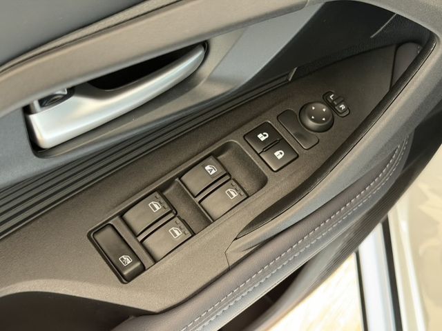 Yaris Cross 1.5享樂版 跟車/車偏/安卓機/環景影像/電子後視鏡 原版件 定期原廠保養 新車保固中  第10張相片