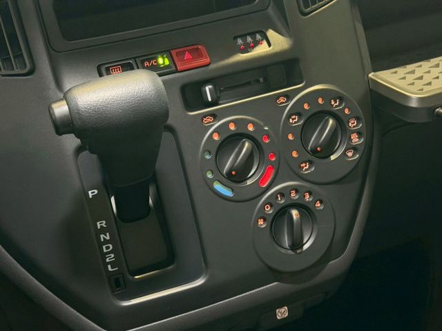 Town Ace 5人座TSS頂規版 原版件 新車保固中 車道偏離/胎壓偵測/怠速熄火/光感應頭燈  第13張相片