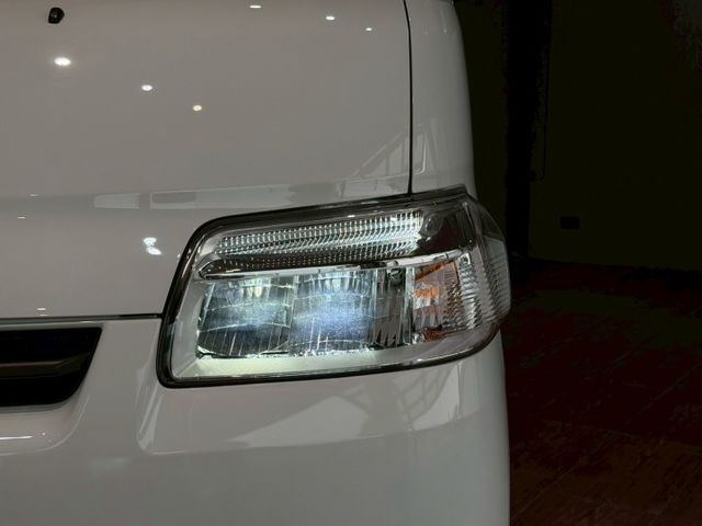 Town Ace 5人座TSS頂規版 原版件 新車保固中 車道偏離/胎壓偵測/怠速熄火/光感應頭燈  第17張相片