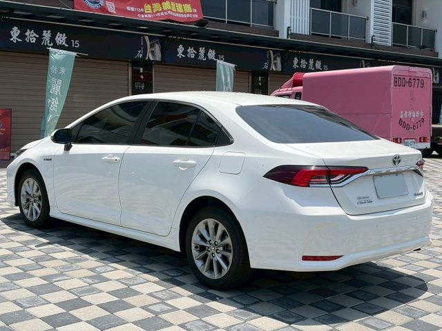 ALTIS Hybrid 尊爵版 ACC跟車/車道偏離/定速巡航/數位儀表/盲點偵測/恆溫空調 定期保養  第2張相片