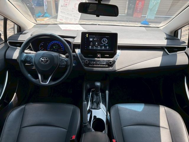 ALTIS Hybrid 尊爵版 ACC跟車/車道偏離/定速巡航/數位儀表/盲點偵測/恆溫空調 定期保養  第9張相片