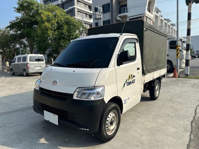Town Ace 貨斗 三面帆布/電子後視鏡/USB電孔/胎壓偵測/怠速熄火 原版件 定期保養  第1張相片