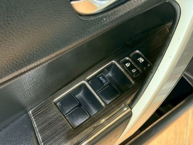 ALTIS 豪華型 IKEY免鑰匙/盲點/環景影像/導航/恆溫/抬顯/定速 原版件 定期保養  第9張相片