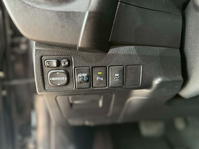 ALTIS 豪華版 IKEY免鑰匙/安卓機/恆溫空調/定速巡航/三環錶 定期保養  第11張相片