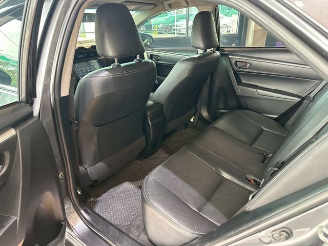 ALTIS 豪華版 IKEY免鑰匙/安卓機/恆溫空調/定速巡航/三環錶 定期保養  第17張相片