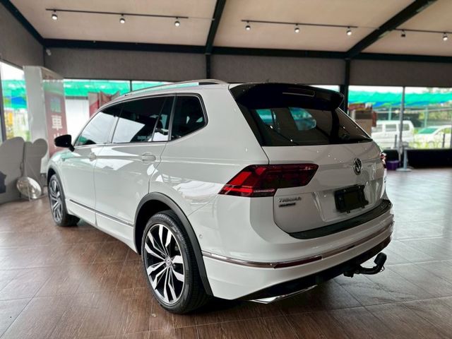 TIGUAN ALLSPACE 380TSI R-LINE ACC跟車/丹拿音響/環景影像/抬顯/全景天窗 原版件  第3張相片