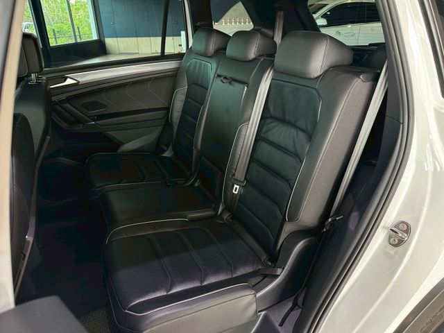 TIGUAN ALLSPACE 380TSI R-LINE ACC跟車/丹拿音響/環景影像/抬顯/全景天窗 原版件  第18張相片