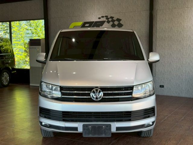VW T6 CARAVELLE LWB手排 倒車雷達/恆溫空調/第三排座椅 原版件 稀有的商務車 定期保養已認證  第2張相片