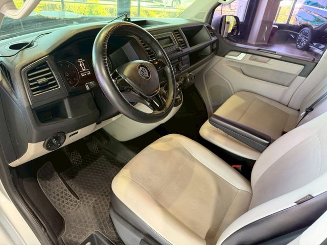 VW T6 CARAVELLE LWB手排 倒車雷達/恆溫空調/第三排座椅 原版件 稀有的商務車 定期保養已認證  第8張相片