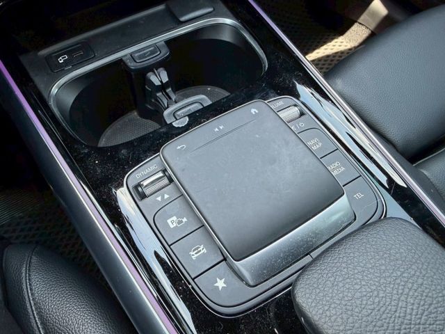 GLA200 總代理 23P跟車/車偏/環景影像/電尾門/Carplay/雙液晶螢幕 原版件 定期保養  第18張相片