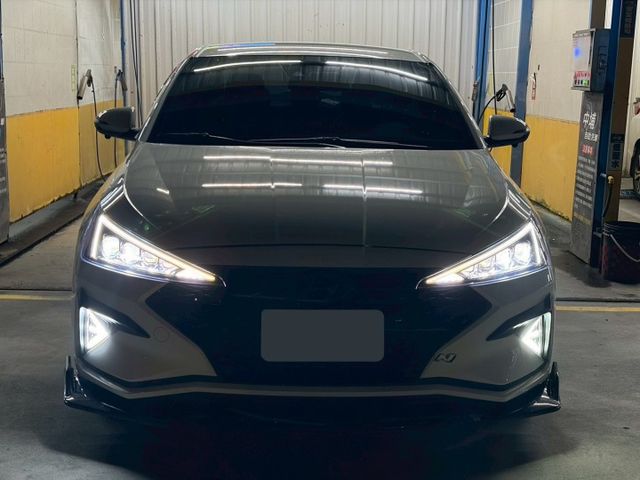 Elantra Sport 跟車/車偏/IKEY免鑰匙/環景影像/LED頭燈/安卓機/鋁圈/恆溫空調 原版件 定期保養  第2張相片