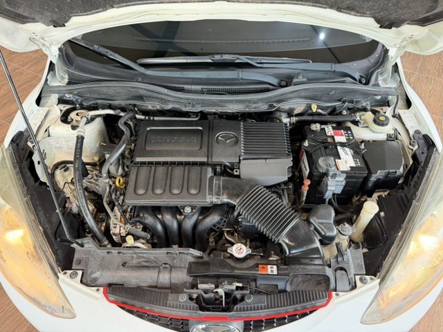 Mazda 2 1.5 頂級型 電調後視鏡/大燈高低調整/方向盤快控 原版件 定期保養  第19張相片